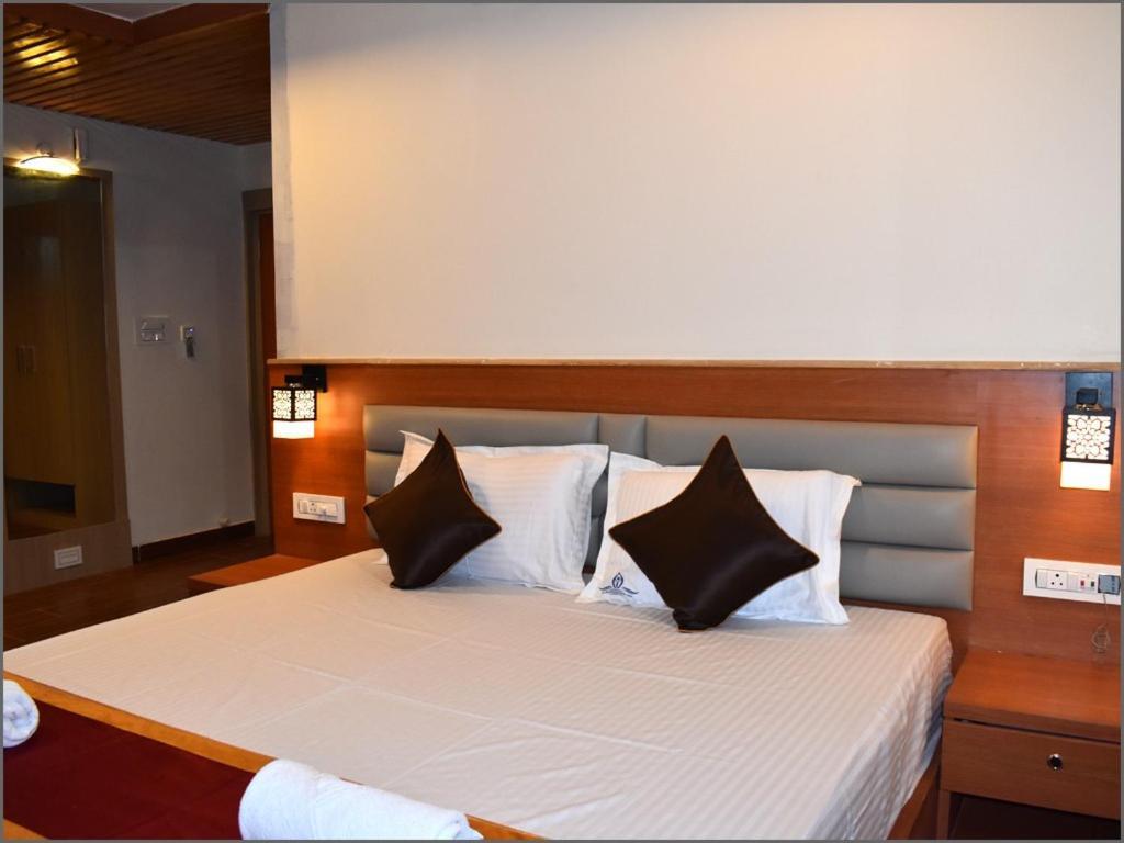 Subarnarekha Inn Jhargram Ngoại thất bức ảnh